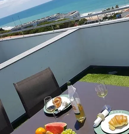 Beautiful View Over The Sea - T Албуфейра